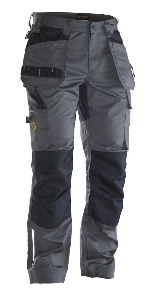dark grey/black